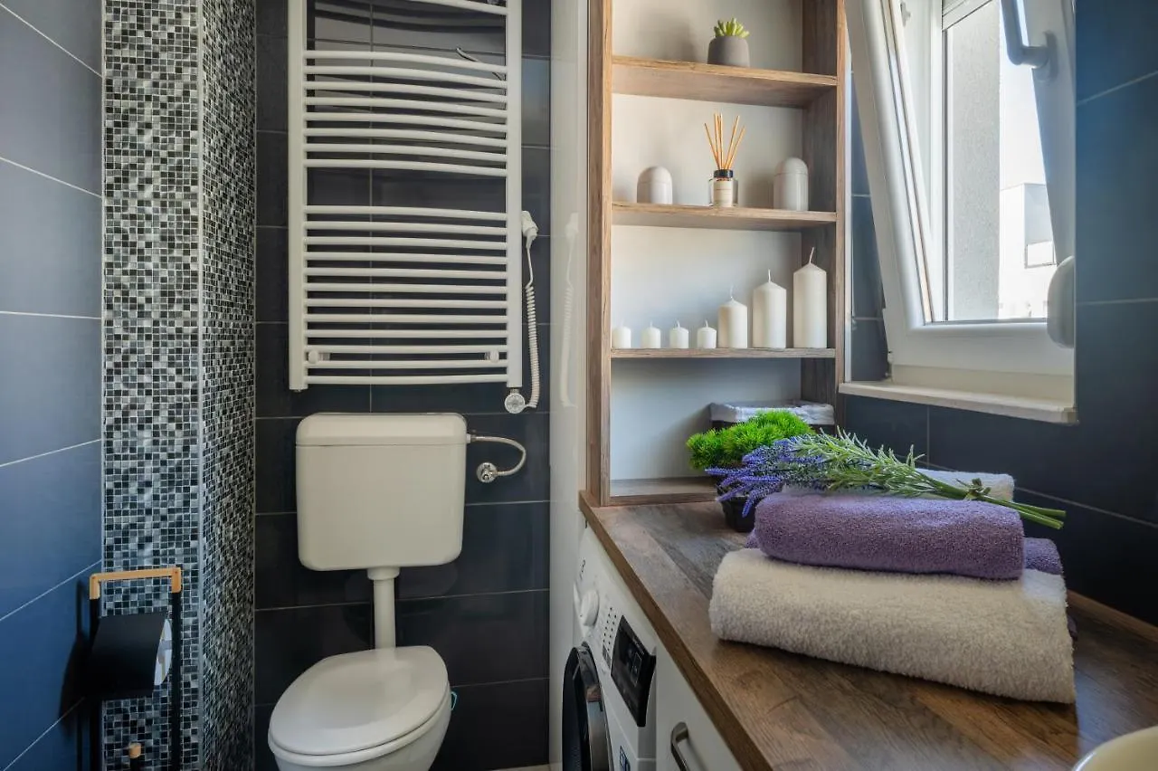 Apartment Tikvarin, Kastel Kambelovac Каштела
