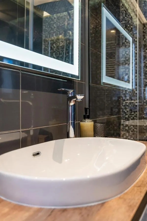 Apartment Tikvarin, Kastel Kambelovac Каштела
