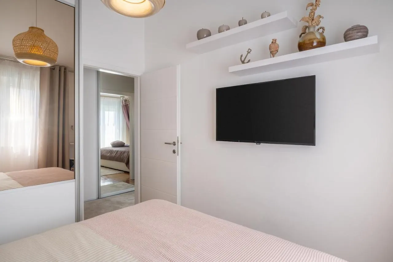 Apartment Tikvarin, Kastel Kambelovac Kastela