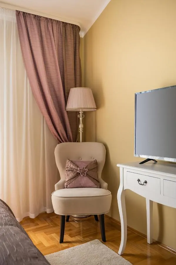 Apartment Tikvarin, Kastel Kambelovac Kastela