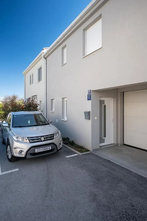 Apartment Tikvarin, Kastel Kambelovac Kastela Croatia