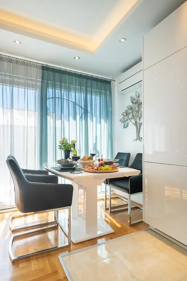 Apartment Tikvarin, Kastel Kambelovac Kastela